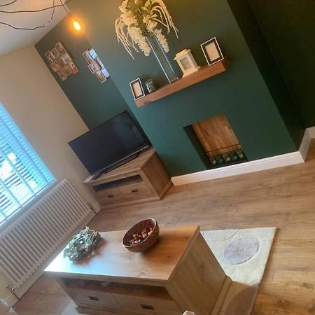 Quaint 1 Bedroom Cottage In Pudsey, Leeds Exterior foto